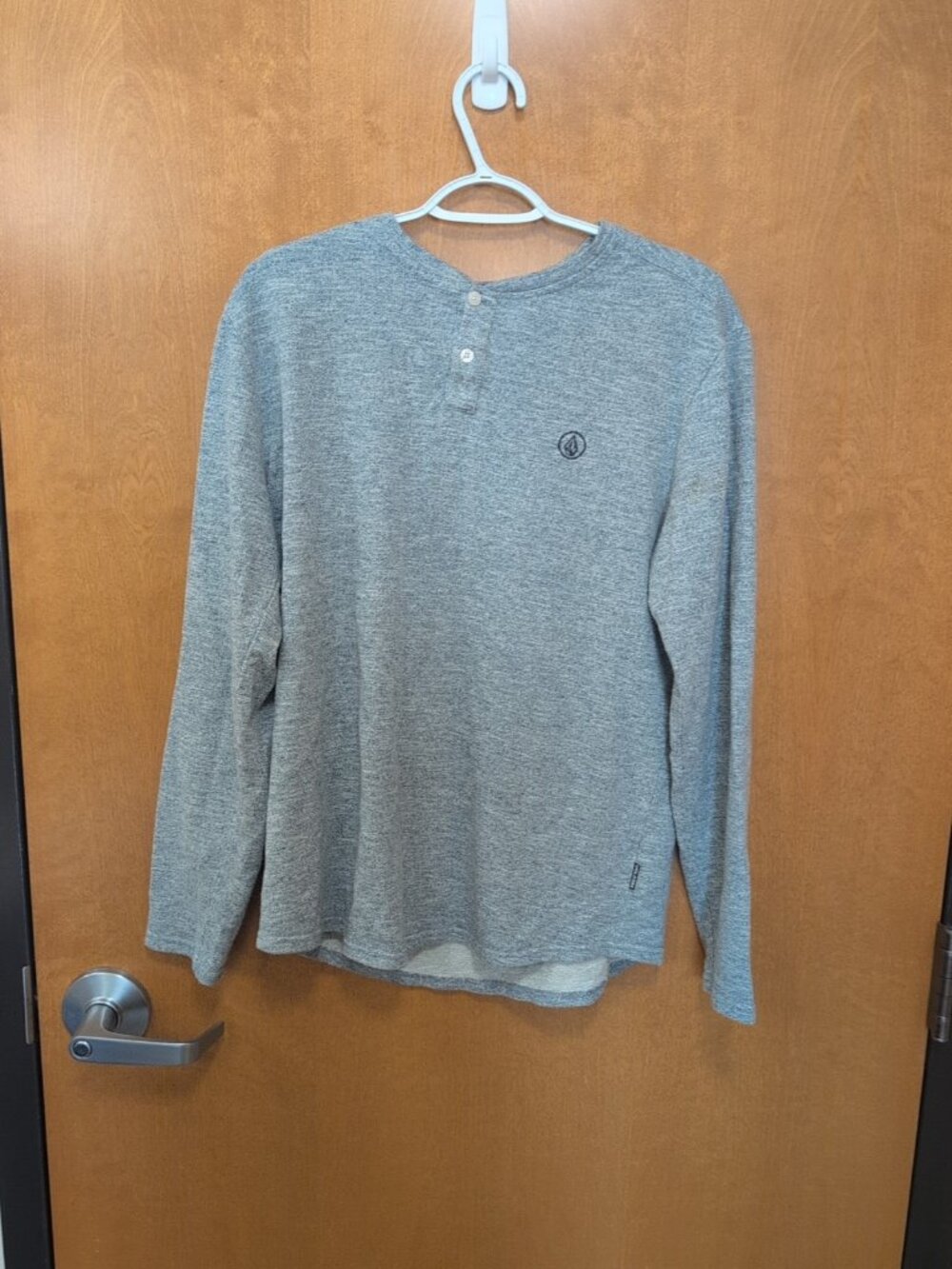 Volcom Solid Knit Heather Gray S Long Sleeve Henley Pullover Shirt Men's